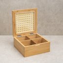 Ver imagem 2 de CAIXA DECORATIVA PALHA INDIANA E BAMBU 4 NICHOS - OIKOS