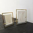 Ver imagem 3 de Porta Retrato Metal Dourado - Borda Slim 20 x 25cm