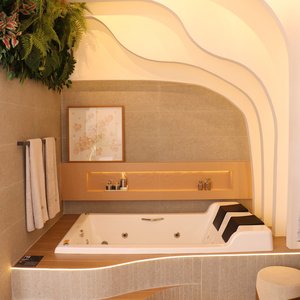 Banheira de Hidromassagem Mondialle Modelo Imperia Dupla Elegance 181cmx125cmx51cm em Acrílico