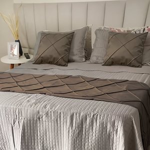 Peseira Drapeada Dupla Face em Veludo Cama Queen Cor:camurça
