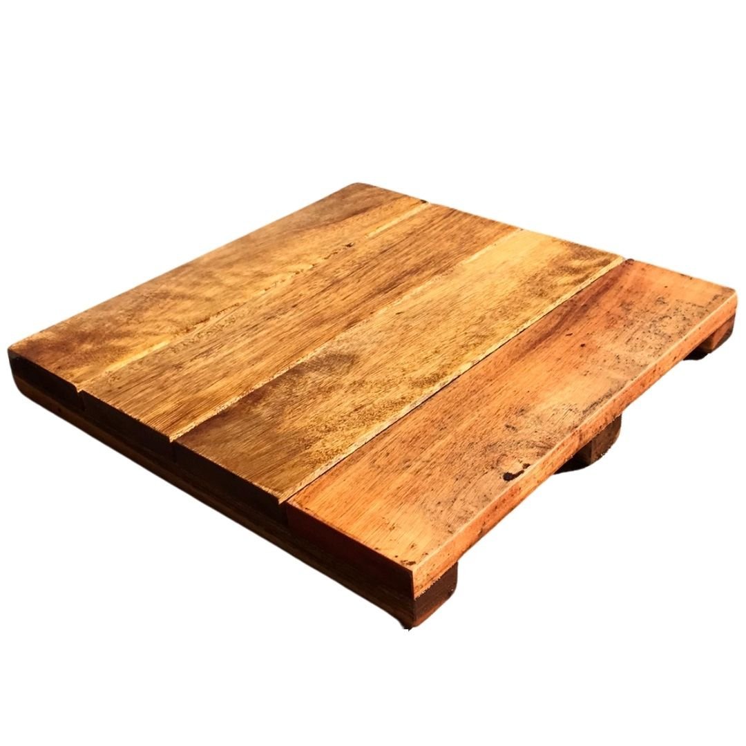 Deck de Madeira Modular 35cm Envernizado P/ Jardim e Piscina - 1