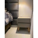 Ver imagem 1 de 1 Mesa de Cabeceira com 2 Gavetas, 100% Mdf Cor Gianduia Trama com Pés