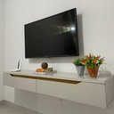 Ver imagem 3 de Rack Suspenso Uno p/ Tvs até 55 Polegadas 160cm 2 Portas Off White/Cedro - Olivar Móveis