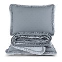 Ver imagem 1 de Kit Cobre Leito Colcha Vitta Casal Padrão Matelado C/ Babadinhos 200 Fios 3 Peças Cinza