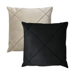 Kit 2 Capas para Almofada Drapeada em Veludo Quadrada 60x60 Preto e Bege - 1
