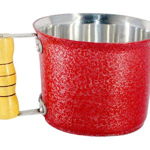 Canecão de Alumínio Fundido Craqueado Cabo Madeira Vermelho