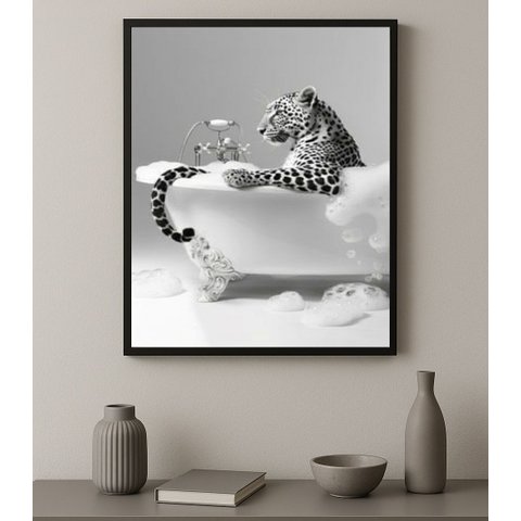 Quadro Banheiro Fotografia Onça na Banheira 33x24cm - com Vidro:moldura Preta