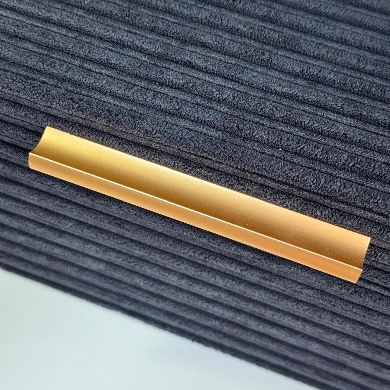 Caixa Decorativa com Revestimento em Veludo Preto 30cm - 4