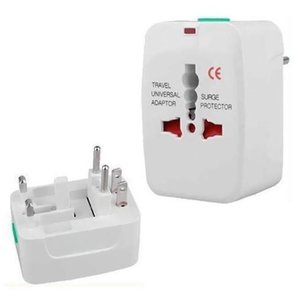 Adaptador de Tomada Universal para Viagem - 150 Países - Bivolt