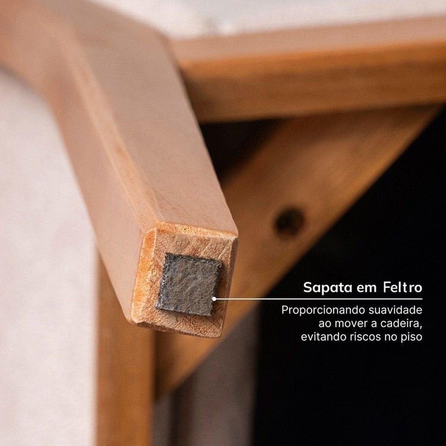 Kit 6 Cadeiras Sala de Jantar Pequi com Braço Cabecasa Madeiramadeira - 6