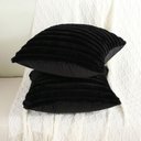 Ver imagem 1 de Capa P/ Almofada Pelucia Wave Soft 40 X 40 Cm - Preto