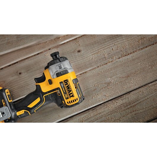 Parafusadeira de Impacto DeWALT DCF887 20V Max XR Brushless 205NM Torque - SEM Bateria e Carregador  - 6