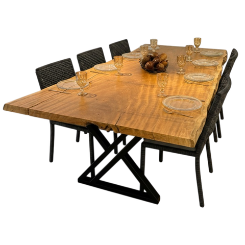 Mesa de Jantar Grande de Madeira Maciça com Pés de Ferro