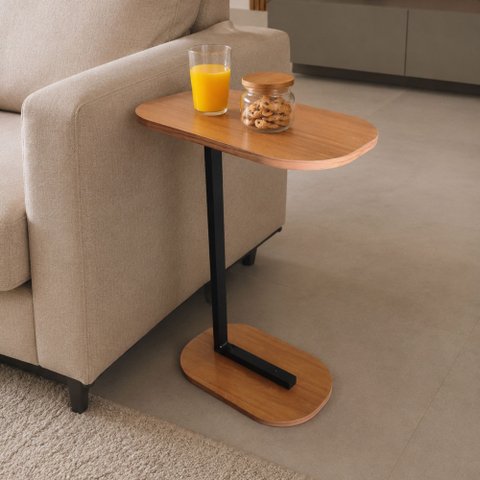 Mesa de Apoio Elo em MDF Pé de Aço para Sala Quarto Lateral Industrial Amadeirado/Pé Preto Lh Móveis
