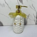 Ver imagem 3 de Porta sabonete líquido branco de cerâmica com trabalhado