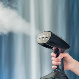 Vaporizador de Roupas Portátil 127v Oster Preto - 8