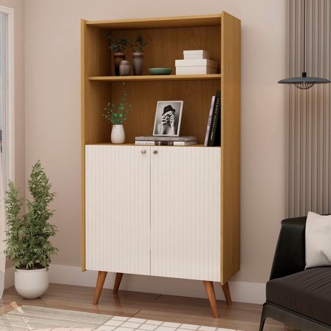 Estante Livreiro com Molduras Detalhes em 45° 100% MDF e 2 Portas Pés em Madeira Maciça Bege/Cinamomo/White