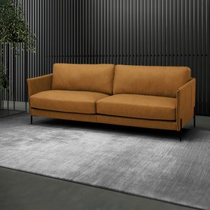 Sofá Decorativo Karine 3 Lugares Sala de Estar 240cm Pés em Aço Couro Caramelo Manchado G88 - Gran B