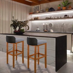 Banqueta Ônix Resistente até 120kg – Madeira Eucalipto e Tecido Linho Preto