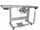 Ver imagem 2 de Máquina de Costura Reta Industrial Yamata Nova+brinde