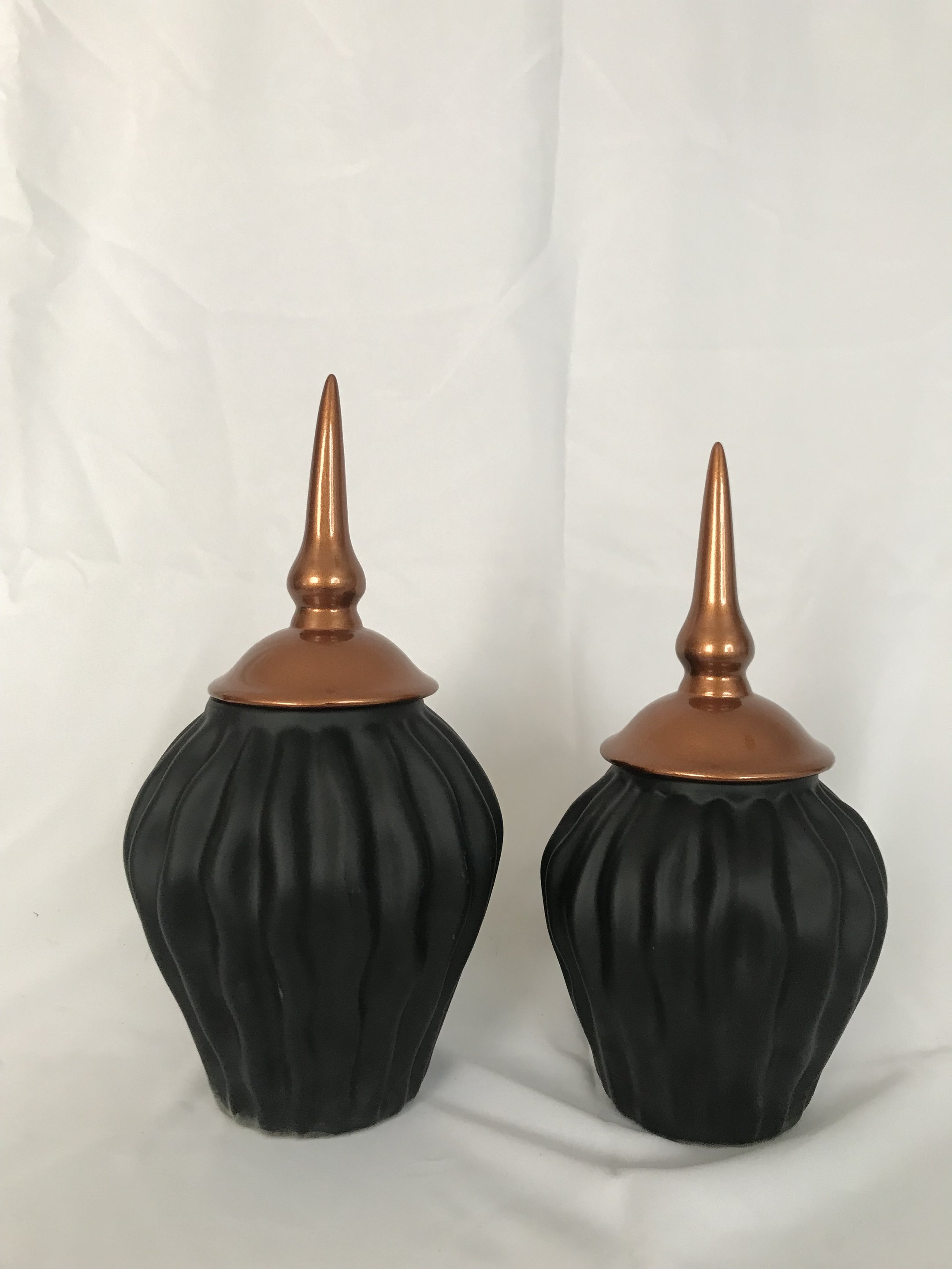 Set 2 Vasi A Forma Di Cuori Con Scritta Love H 13 Cm