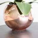 Ver imagem 5 de Arranjo de Flor Artificial com Três Orquideas de Silicone Branca no Vaso Rose Gold