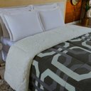 Ver imagem 2 de Edredom Coberdrom Sonobom Solteiro Sherpa e Manta - Geométrico Cinza