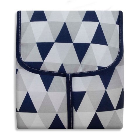 Trocador Portátil C/ Bolsos Internos - Losango Marinho