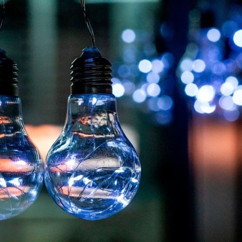 Fio de Fada com 10 Lampadas de Led Pisca Usb e Pilha Branco Frio