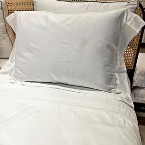 Jogo de Cama Queen 300 Fios Bordado Charlotte - Domani Areia