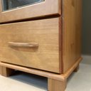 Ver mais imagens de Conjunto Cômoda 4 Gavetas + Sapateira com Espelho - 100% Madeira Maciça - Linha Ouro Finestra Móveis Marrom/Freijó