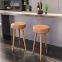 Ver imagem 3 de Kit 2 Banquetas Media Paris 60cm Pé Madeira Bar Cozinha Espaco Gourmet Couro PU Caramelo