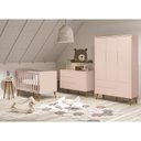 Ver imagem 2 de Dormitório Infantil Theo Retrô 3 Portas, Cômoda 1 Porta, Berço e Mesa de Apoio Rosa com Pés Amadeira