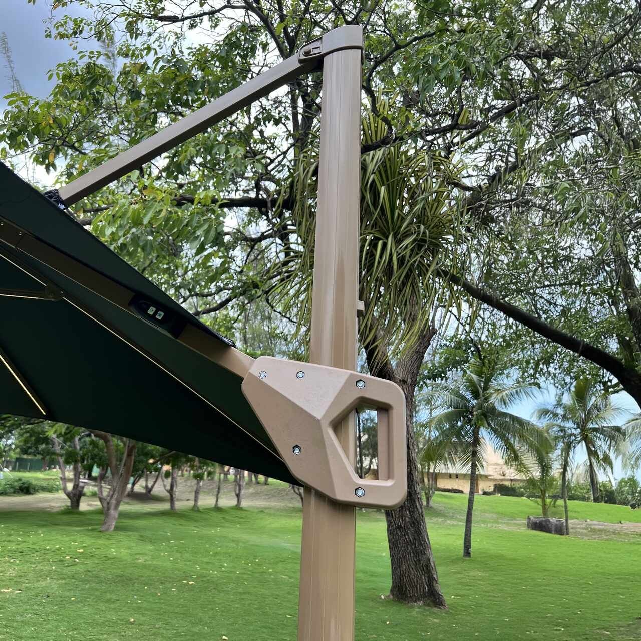 Ombrelone Guarda Sol Gold Led Alumínio Verde Escuro 3,0 X 3,0 C/ Base em 100 L - 9