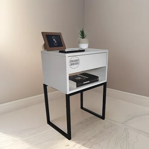 Mesa de Cabeceira Industrial Off White 40cm Base Preta - Enviamos Montado