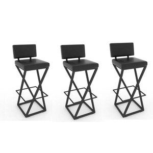 Kit C/ 3 Banquetas Bistrô Industrial Média 75cm – Estofadas Preta
