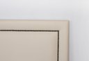 Ver imagem 3 de Cabeceira Queen Reta Luxo 160x60 Courino Off White - Tachas Fumê