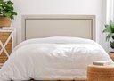 Ver imagem 1 de Cabeceira Queen Reta Luxo 160x60 Courino Off White - Tachas Fumê
