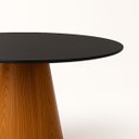 Ver imagem 2 de Mesa de Jantar Cone Redonda 150 Cm Base Madeira Freijó Tampo Laqueado
