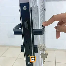 Porta Palheta sem Ventilação Alumínio  210cm x 80cm Direita Linha 25 - 3