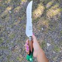 Ver imagem 3 de Faca Artesanal Forjada Integral Churrasco Pena Folha Inox 420c Cabo Híbrido Madeira e Resina Verde