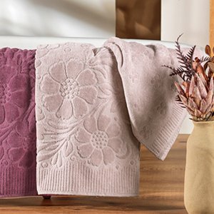 Toalha de Banho Velvet Flower Rosa Secrets 68x1,40m