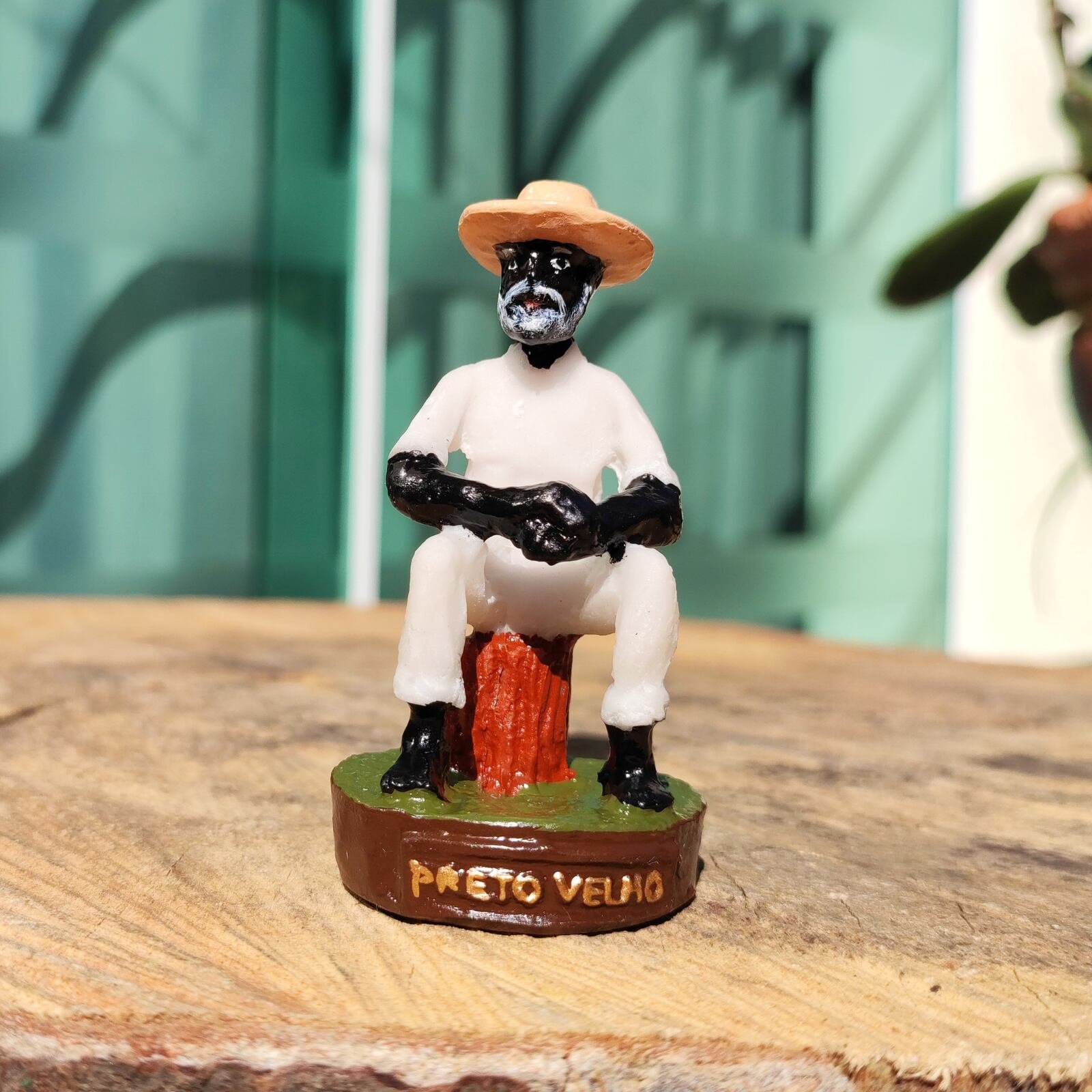 Preto Velho 8 Cm | MadeiraMadeira