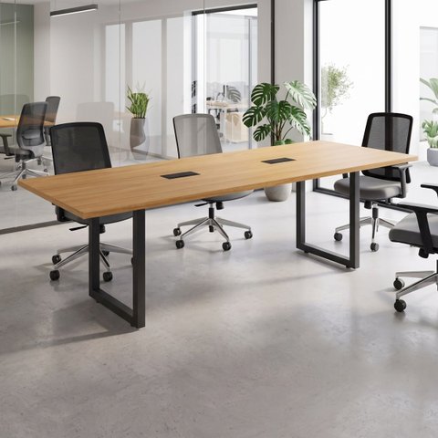 Mesa Reunião Industrial 2,50m x 90cm 100% MDF com 2 Caixas de Tomadas Pés Metal F5 Office