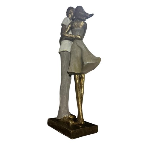 Escultura Familia Decorativa em Resina Pai Mãe e Filho