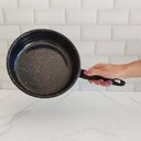 Ver imagem 6 de Frigideira Esmaltada Funda 22cm 2,3l Compatível com Fogão de Indução Esmaltados Silva Preta