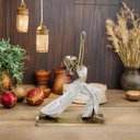 Ver imagem 2 de Escultura Mulher Yoga em Resina Decor Branco Dour 26cm