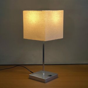 Abajur de Mesa Quadrado Escovado com Interruptor com Cúpula Bege para Sala, Quarto e Cabeceira Cama