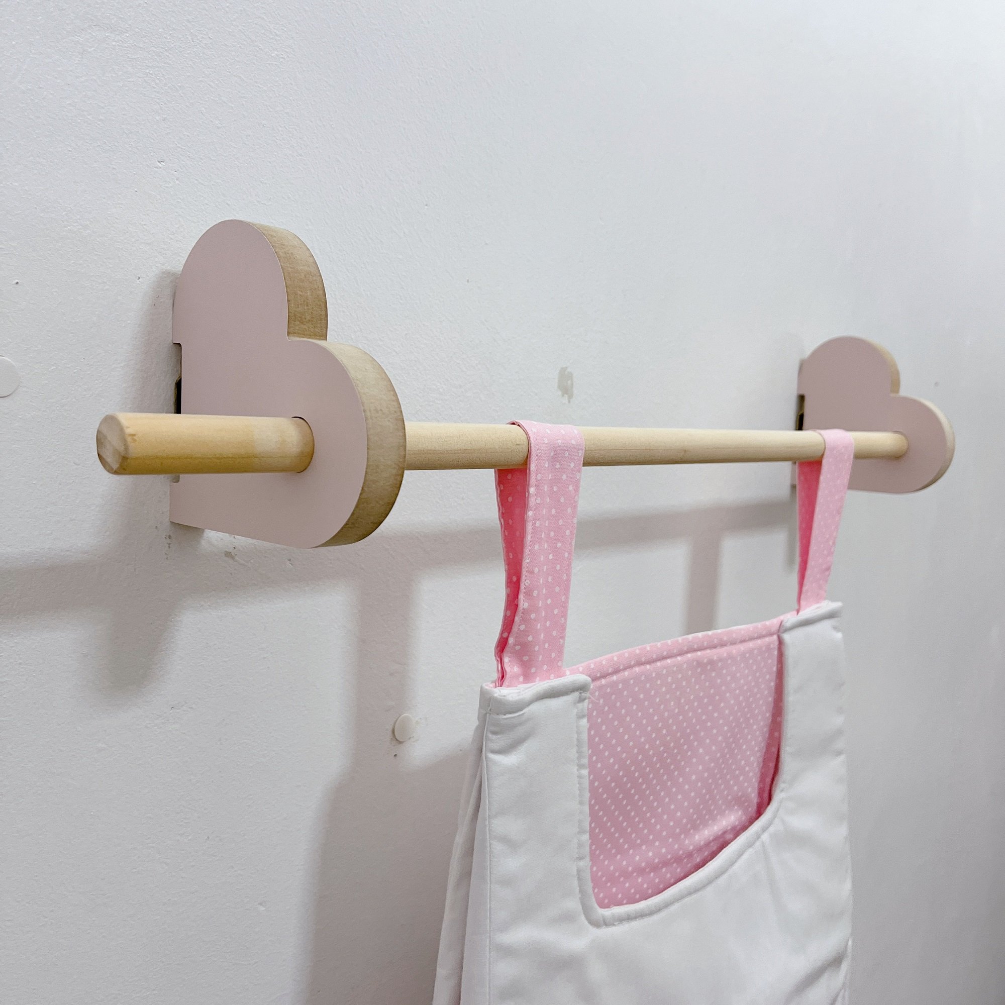 1 Varão Coração 60cm para Porta Fraldas Decorativo Quarto:rosa