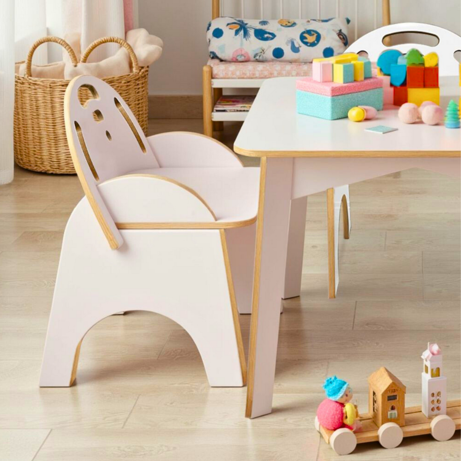 Jogo Mesa Didática para Criança com Cadeirinha Escadinha Infantil Multifuncional em Mdf Reforçada - 4